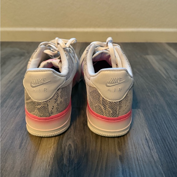 Bedazzled with Swarovski crystals AF1’s with snake print - Picture 4 of 6